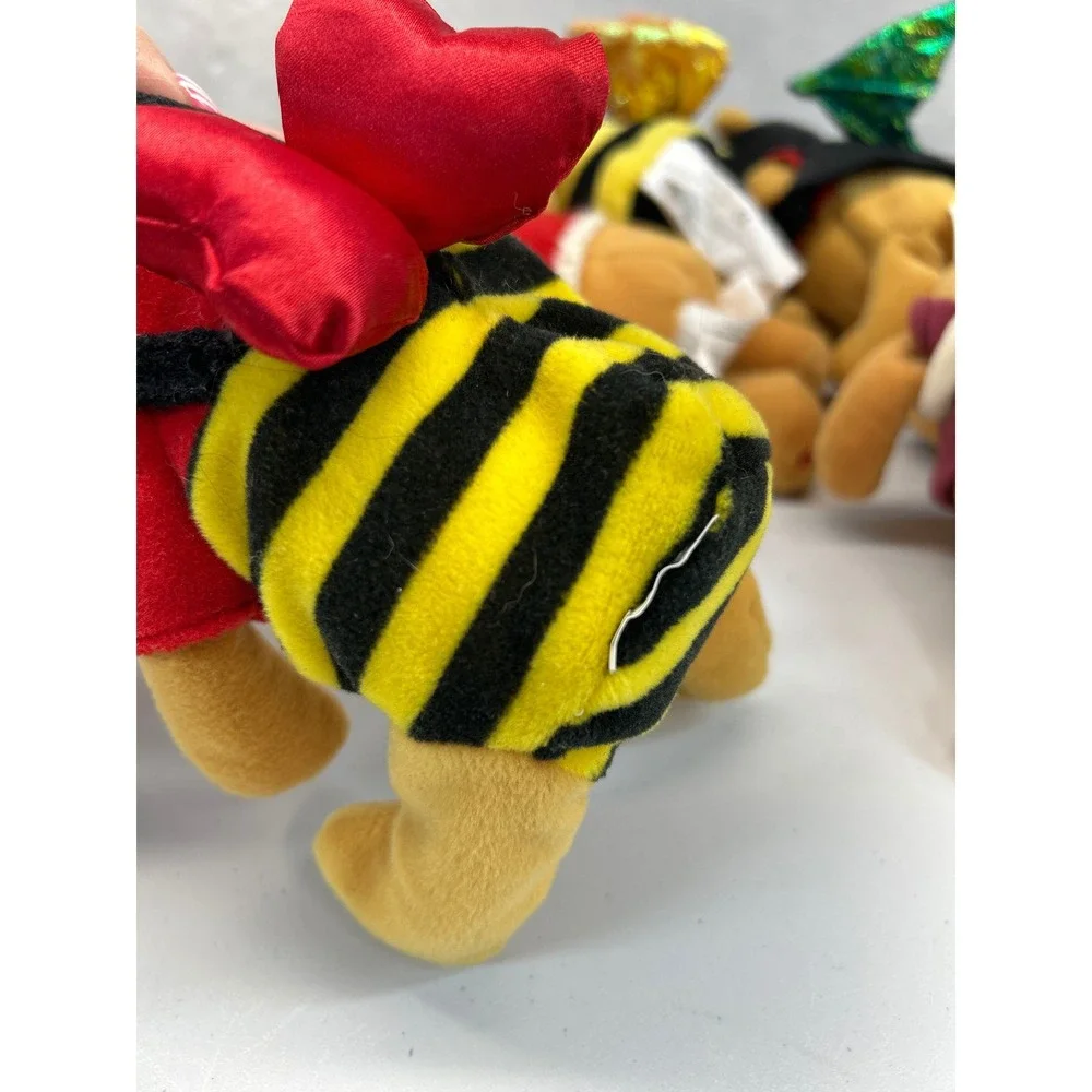Disney‎ Winnie the Pooh Plush Bumble Bee Bat Winter Sweater Dreams w/Wings Tags